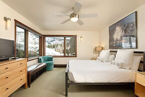 Mountain Queen Condos by iTrip Aspen Snowmass