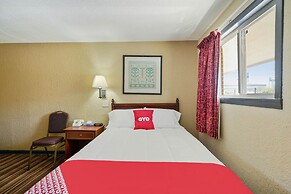 OYO Hotel Luling TX Downtown I-10/US-90