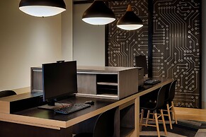 Hyatt House Columbus OSU / Short North