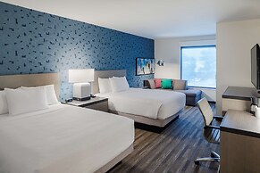 Hyatt House Columbus OSU / Short North