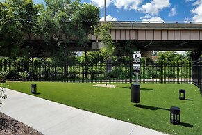 Hyatt House Columbus OSU / Short North