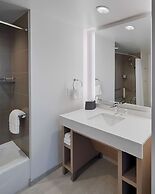 Hyatt House Columbus OSU / Short North