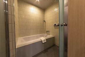 Hound Hotel Signature