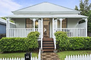 Sierra Cottage