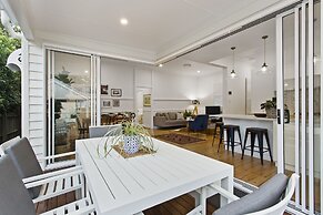 Sierra Cottage