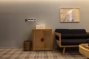 Hound Garden&Terrace Hotel