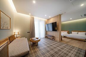 Hound Garden&Terrace Hotel