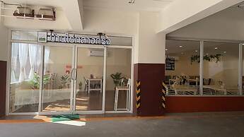 Rest at Ratchada Hotel