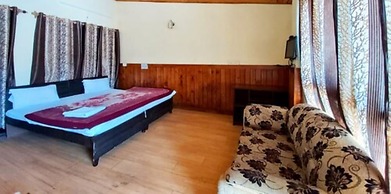 Goroomgo You and Me Mallital Nainital