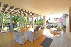 Manohari The Tea Retreat