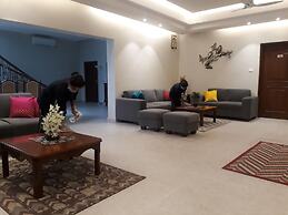 Manohari The Tea Retreat