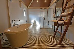 Manohari The Tea Retreat