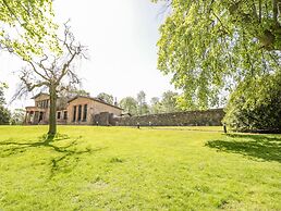 The Coach House - Holmwood