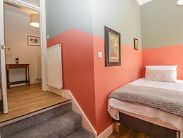 The Coach House - Holmwood