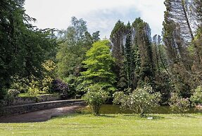 The Old Carriage Court