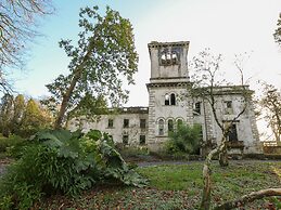 The Old Carriage Court