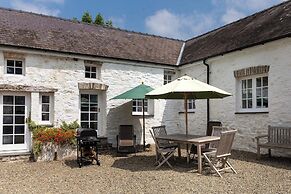 The Old Carriage Court