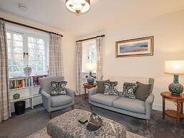 Cormack Lodge - Brodie Castle