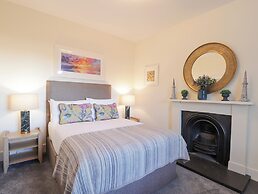 Cormack Lodge - Brodie Castle