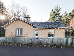 Cormack Lodge - Brodie Castle