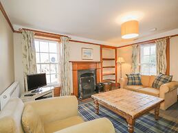 Paye House - Cromarty