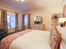 Paye House - Cromarty