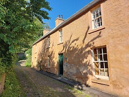 Paye House - Cromarty