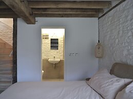 High Cogges Farm Holiday Cottages The Granary