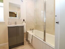 Steading Cottage - Craigievar Castle