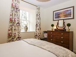 Steading Cottage - Craigievar Castle