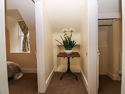 North Mains Cottage - Craigievar Castle