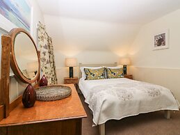 North Mains Cottage - Craigievar Castle