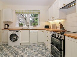 North Mains Cottage - Craigievar Castle