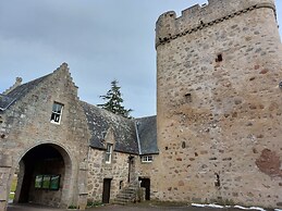 Courtyard Cottage - Drum Castle