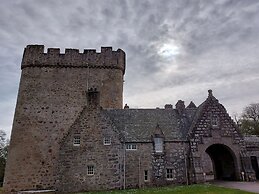 Courtyard Cottage - Drum Castle