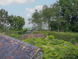 Foxholes Barn