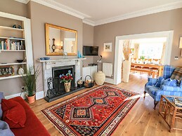 Victoria Lodge