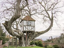 Tree House Barn