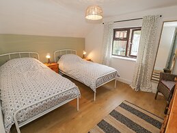 4 Arthur Terrace