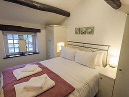 Cobblestone Cottage
