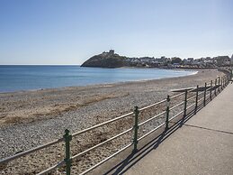 Dinlle