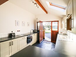 Dovecote Field House Farm