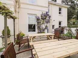 Holcombe House