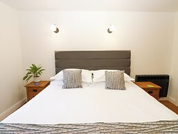 Macaw Cottages No 4A