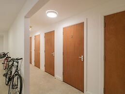 Flat 2, 38 Preston Road