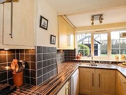 Smithy Cottage at Bowland Bridge