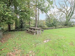 Smithy Cottage at Bowland Bridge