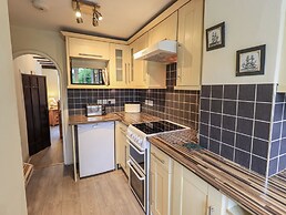 Smithy Cottage at Bowland Bridge