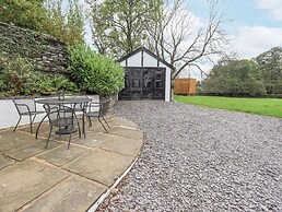 Smithy Cottage at Bowland Bridge