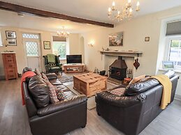 Smithy Cottage at Bowland Bridge